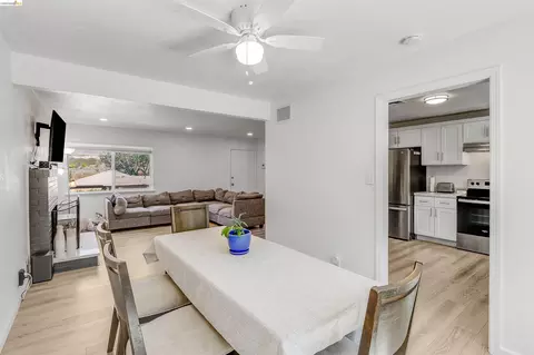 Dining - 335 Pepper Dr, Vallejo, CA 94589 photo 3 of 3