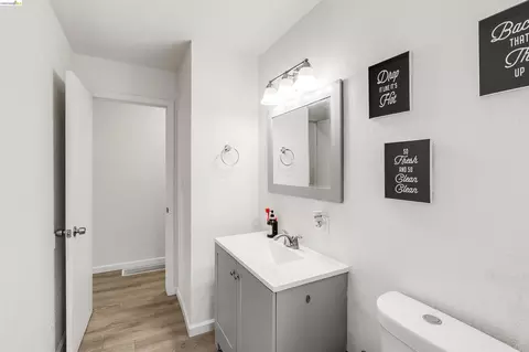 Bath - 335 Pepper Dr, Vallejo, CA 94589 photo 2 of 5