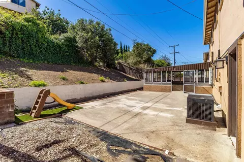 Exterior - 335 Pepper Dr, Vallejo, CA 94589 photo 10 of 13
