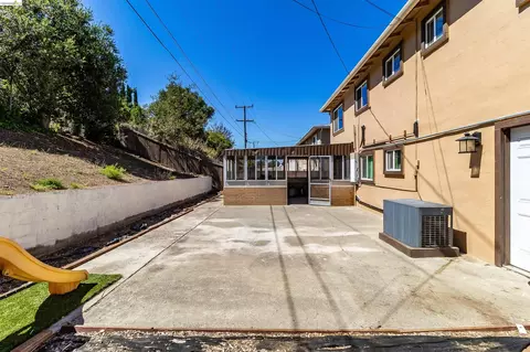Exterior - 335 Pepper Dr, Vallejo, CA 94589 photo 11 of 13