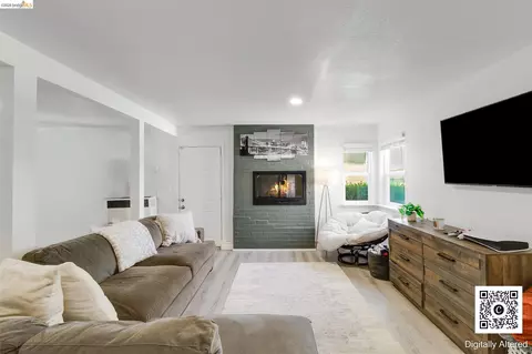 Living - 335 Pepper Dr, Vallejo, CA 94589 photo 5 of 5