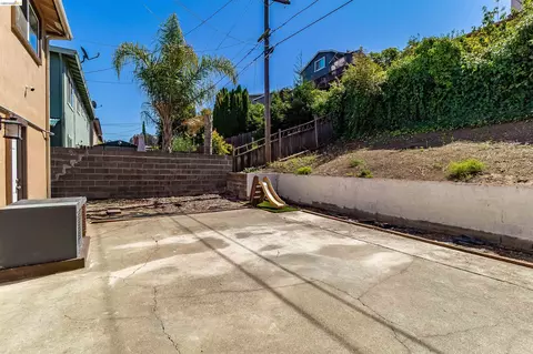 Exterior - 335 Pepper Dr, Vallejo, CA 94589 photo 7 of 13