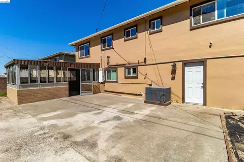 Exterior - 335 Pepper Dr, Vallejo, CA 94589 photo 8 of 13