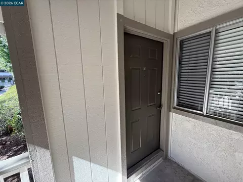 Exterior - 5425 Concord Blvd #E4, Concord, CA 94521 photo 2 of 5