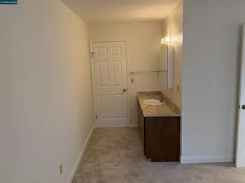 Bath - 5425 Concord Blvd #E4, Concord, CA 94521 photo 2 of 2