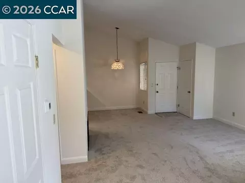 Living - 5425 Concord Blvd #E4, Concord, CA 94521 photo 4 of 4