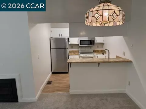 Kitchen - 5425 Concord Blvd #E4, Concord, CA 94521 photo 1 of 2