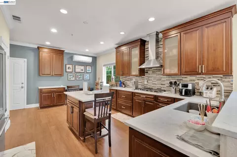 Kitchen - 1275 Nice Ct, Livermore, CA 94551 photo 4 of 5