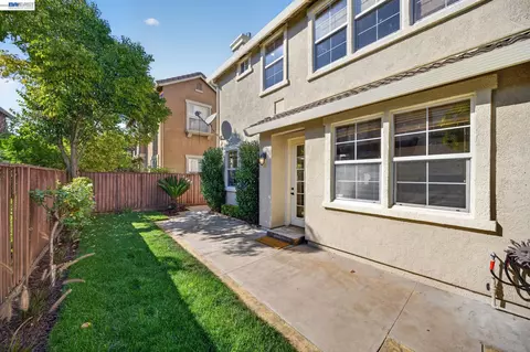 Exterior - 3927 Madbury Ct, Dublin, CA 94568 photo 3 of 5