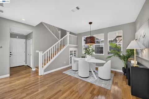 Dining - 3927 Madbury Ct, Dublin, CA 94568 photo 2 of 2