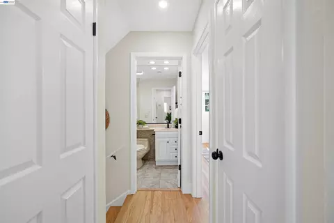 Entry Way - 2143 Minnie St, Fairview, CA 94541 photo 4 of 5