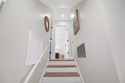 Entry Way - 2143 Minnie St, Fairview, CA 94541 photo 3 of 5