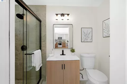 Bath - 2143 Minnie St, Fairview, CA 94541 photo 1 of 2