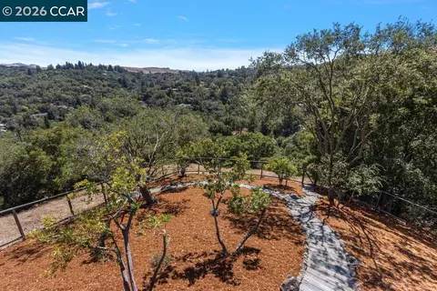 Exterior - 809 Mountain View Dr, Lafayette, CA 94549 photo 7 of 12