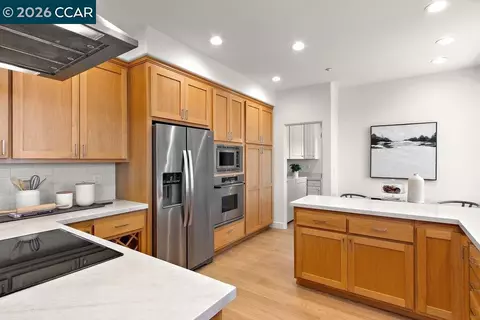 Kitchen - 809 Mountain View Dr, Lafayette, CA 94549 photo 6 of 6