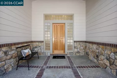 Entry Way - 809 Mountain View Dr, Lafayette, CA 94549 photo 1 of 3