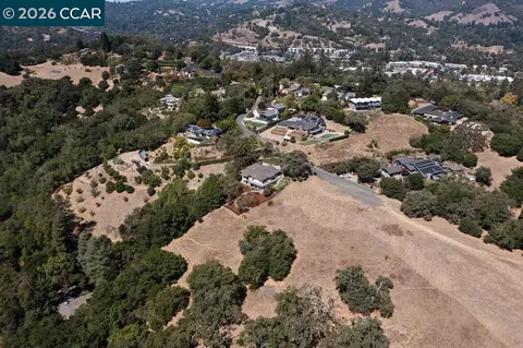 View/Area - 809 Mountain View Dr, Lafayette, CA 94549 photo 2 of 4