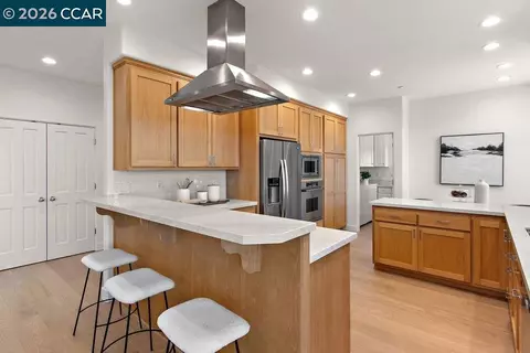 Kitchen - 809 Mountain View Dr, Lafayette, CA 94549 photo 3 of 6