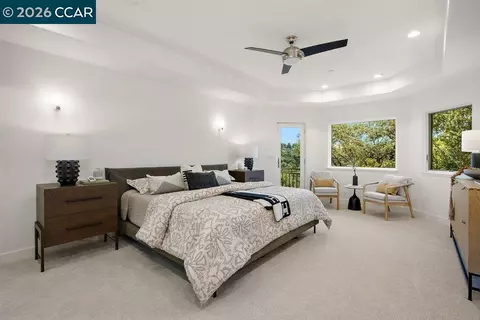 Bedroom - 809 Mountain View Dr, Lafayette, CA 94549 photo 1 of 7