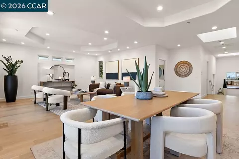 Dining - 809 Mountain View Dr, Lafayette, CA 94549 photo 6 of 6