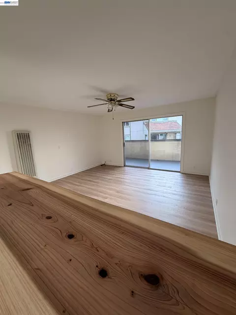 Living - 1510 E St #22, Hayward, CA 94541 photo 3 of 3