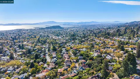 View/Area - 931 Shattuck Ave, Berkeley, CA 94707 photo 5 of 9