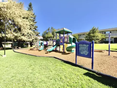 Exterior - 92 Hemlock Ln, Milpitas, CA 95035 photo 9 of 10