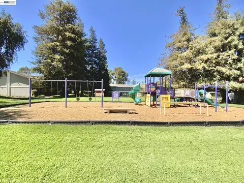 Exterior - 92 Hemlock Ln, Milpitas, CA 95035 photo 8 of 10