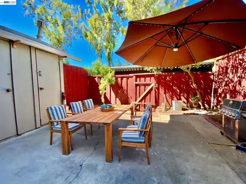 Exterior - 92 Hemlock Ln, Milpitas, CA 95035 photo 2 of 10