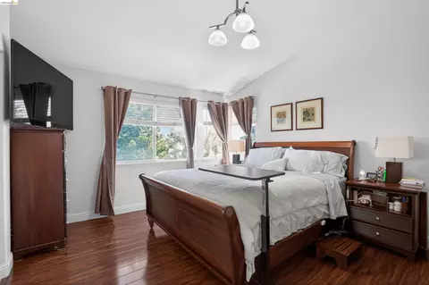 Bedroom - 1221 Andrea Way, Vallejo, CA 94591 photo 1 of 6