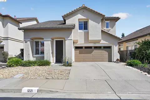 Exterior - 1221 Andrea Way, Vallejo, CA 94591 photo 3 of 5