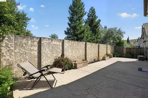 Exterior - 1221 Andrea Way, Vallejo, CA 94591 photo 5 of 5