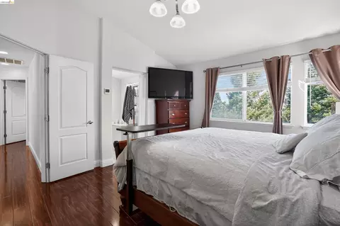 Bedroom - 1221 Andrea Way, Vallejo, CA 94591 photo 2 of 6