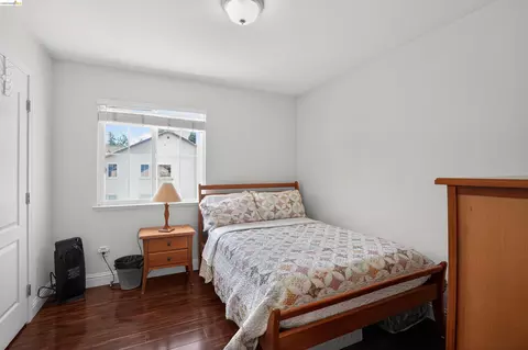 Bedroom - 1221 Andrea Way, Vallejo, CA 94591 photo 4 of 6