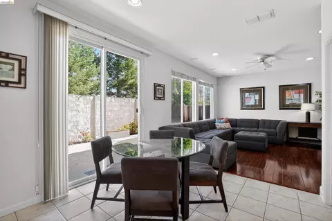 Dining - 1221 Andrea Way, Vallejo, CA 94591 photo 2 of 2