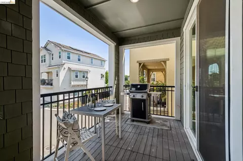 Exterior - 24157 Amaranth Loop, Hayward, CA 94541 photo 6 of 14