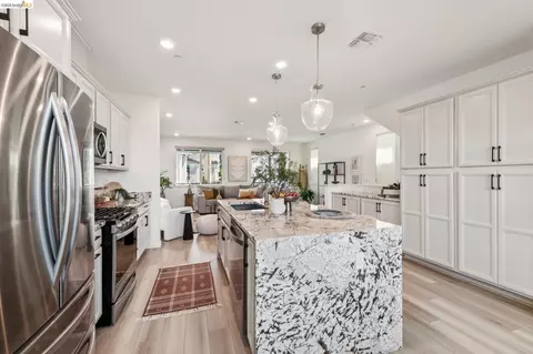 Kitchen - 24157 Amaranth Loop, Hayward, CA 94541 photo 5 of 7