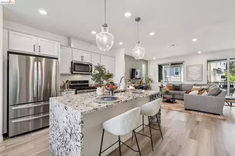 Kitchen - 24157 Amaranth Loop, Hayward, CA 94541 photo 6 of 7