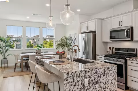 Kitchen - 24157 Amaranth Loop, Hayward, CA 94541 photo 2 of 7