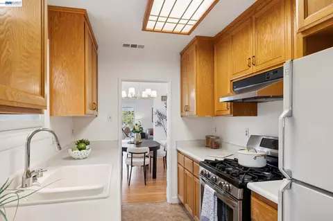 Kitchen - 3287 Briggs Ave, Alameda, CA 94501 photo 3 of 3