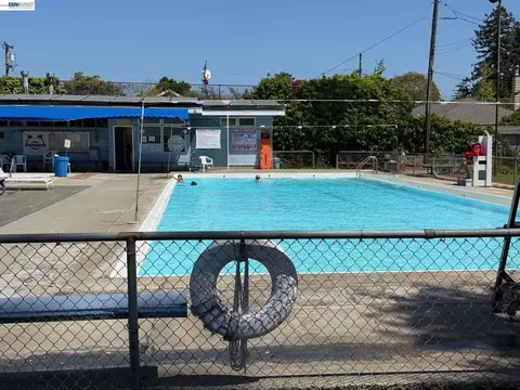 Exterior - 3287 Briggs Ave, Alameda, CA 94501 photo 12 of 12