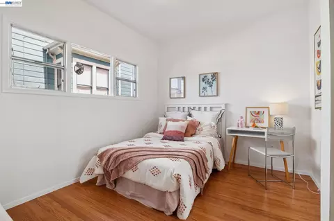 Bedroom - 3287 Briggs Ave, Alameda, CA 94501 photo 4 of 6