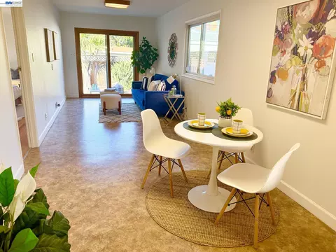 Dining - 3287 Briggs Ave, Alameda, CA 94501 photo 3 of 3