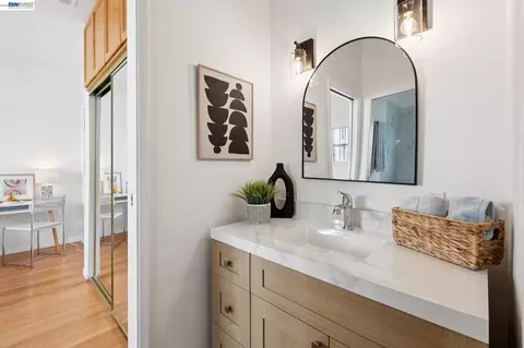 Bath - 3287 Briggs Ave, Alameda, CA 94501 photo 3 of 5