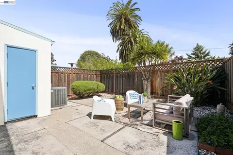 Exterior - 3287 Briggs Ave, Alameda, CA 94501 photo 2 of 12