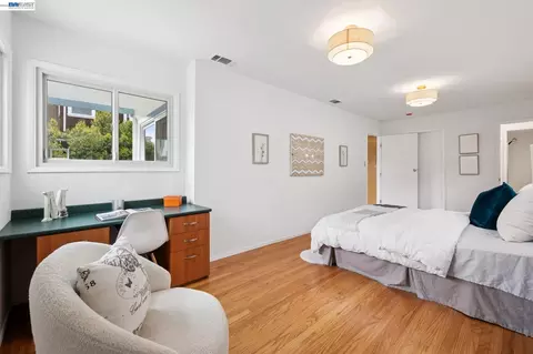 Bedroom - 3287 Briggs Ave, Alameda, CA 94501 photo 3 of 6