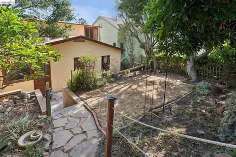 Exterior - 2605 Hilgard Ave, Berkeley, CA 94709 photo 10 of 12