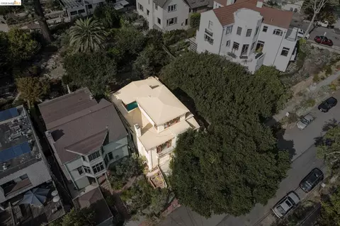 View/Area - 2605 Hilgard Ave, Berkeley, CA 94709 photo 9 of 18