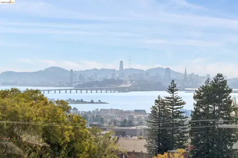 View/Area - 2605 Hilgard Ave, Berkeley, CA 94709 photo 13 of 18