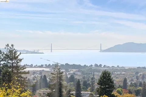View/Area - 2605 Hilgard Ave, Berkeley, CA 94709 photo 14 of 18